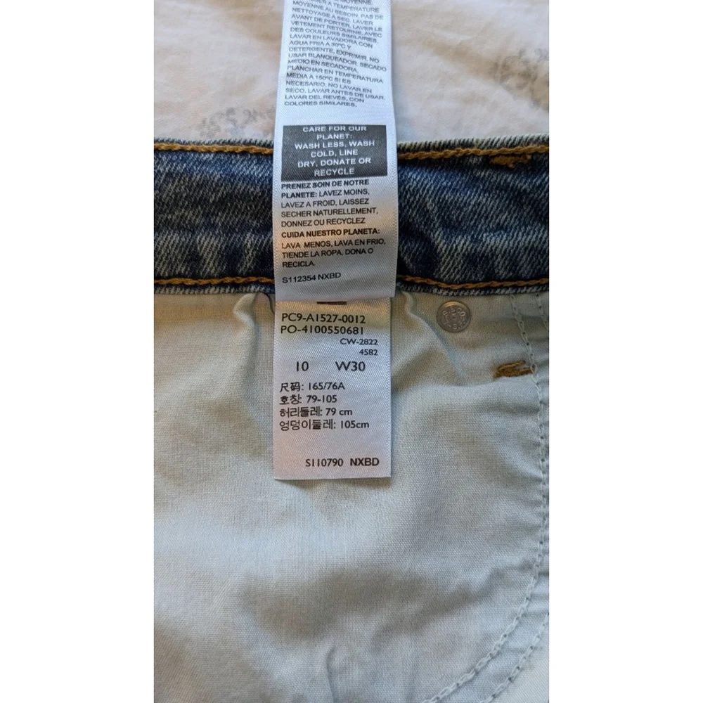 Women's Levi's Denim Shorts, Size 10, Blue